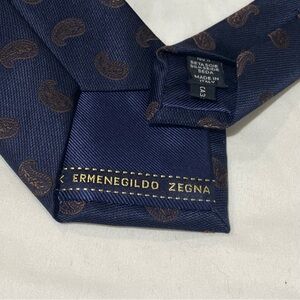 Ermenegildo Zegna 100% silk men navy shiny paisley luxury necktie